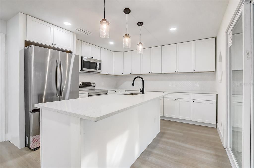 1080 North Carpenter Road Titusville, FL 32796 - Photo 7 of 26