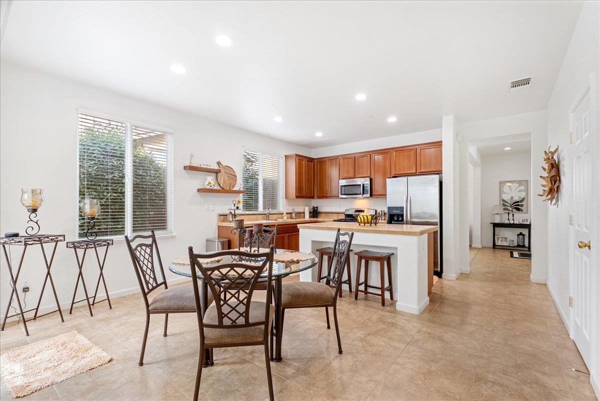 719 Courtyards Loop Lincoln, CA 95648 - Photo 20 of 33