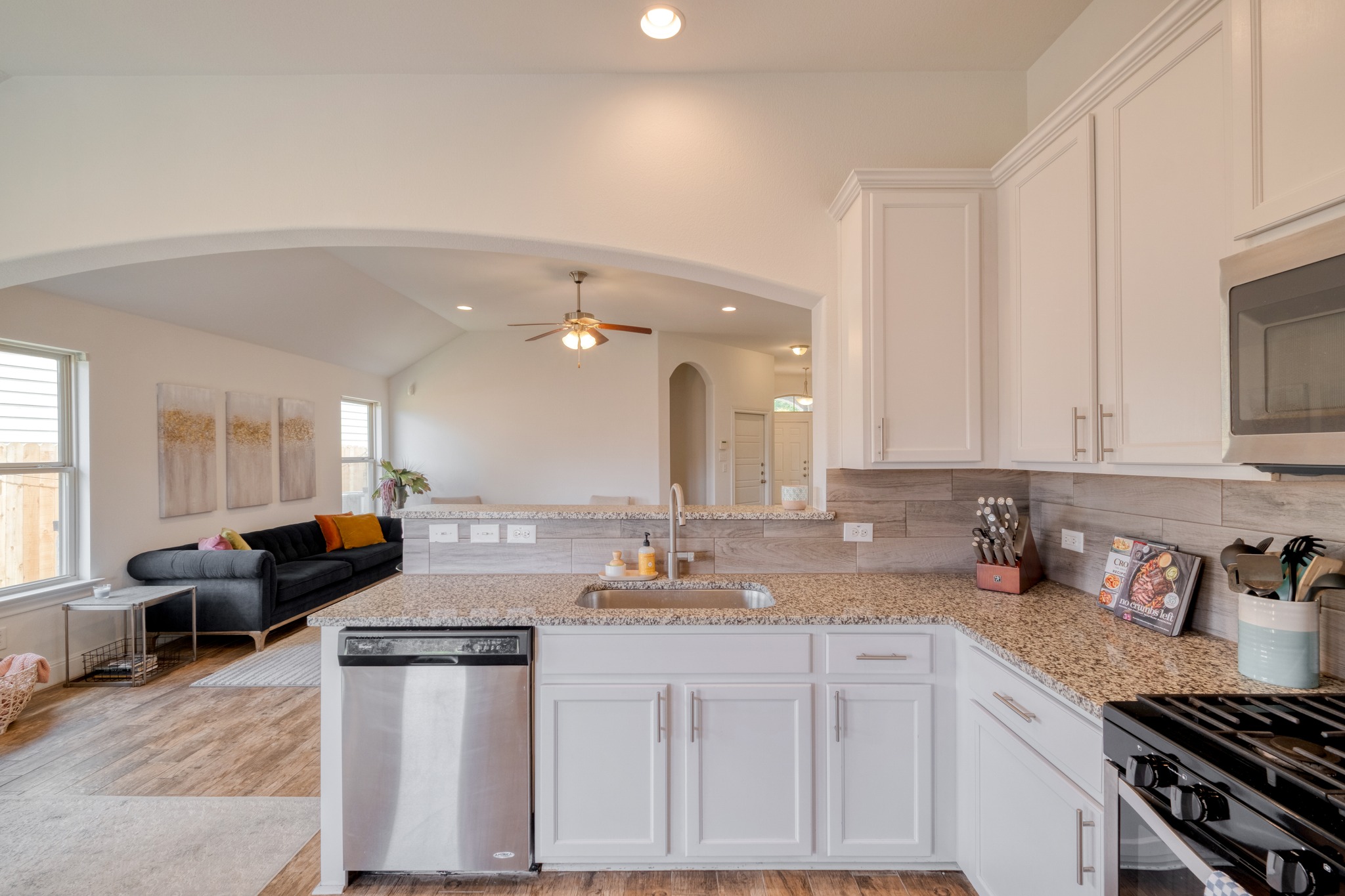 13205 Olivers Way Manchaca, TX 78652 - Photo 10 of 25