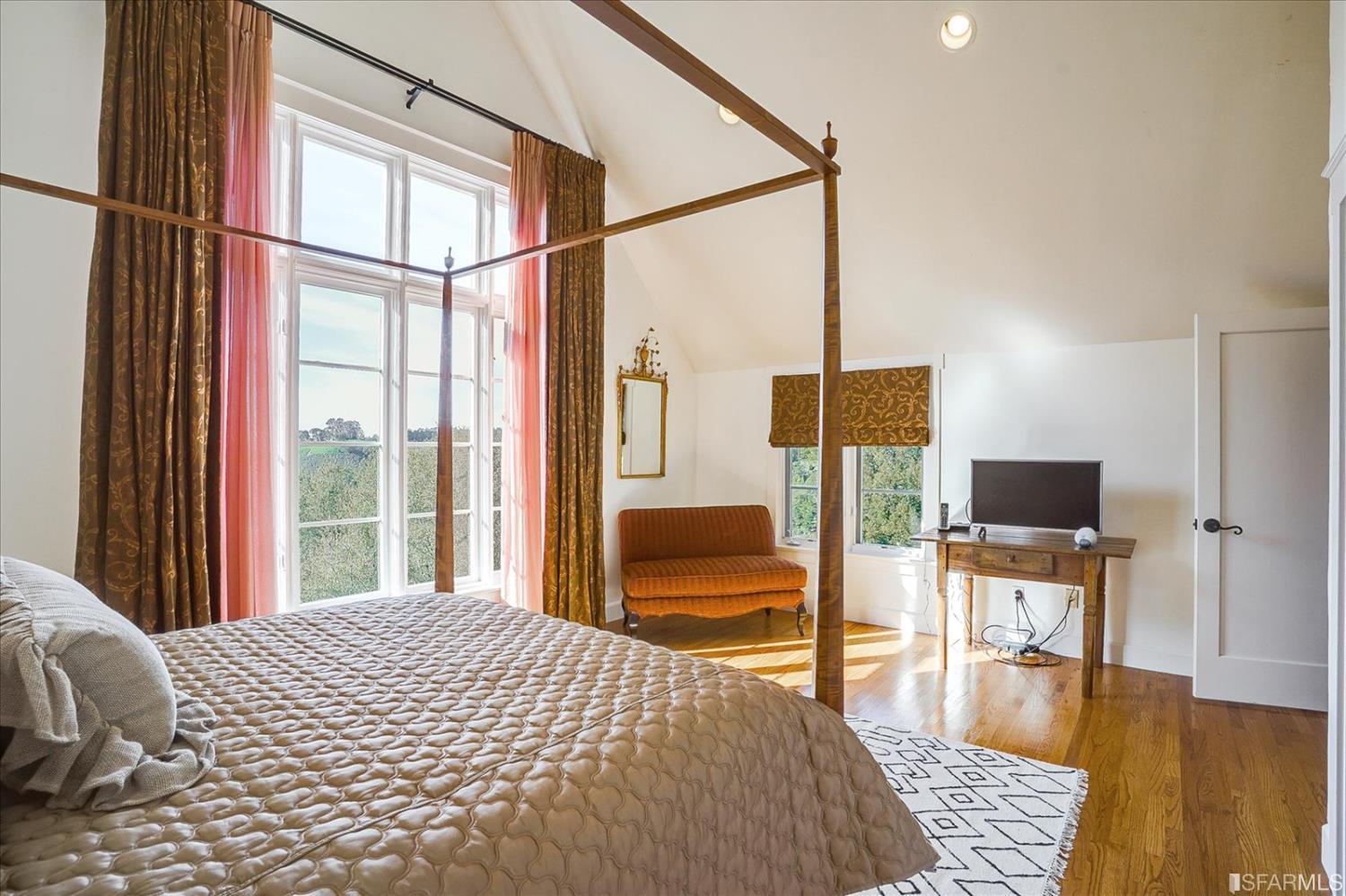 7172 Norfolk Road Berkeley, CA 94705 - Photo 18 of 33