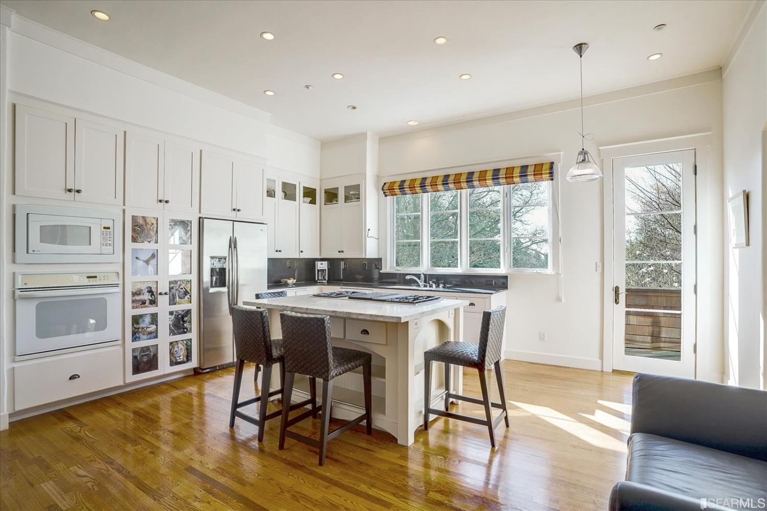 7172 Norfolk Road Berkeley, CA 94705 - Photo 9 of 33