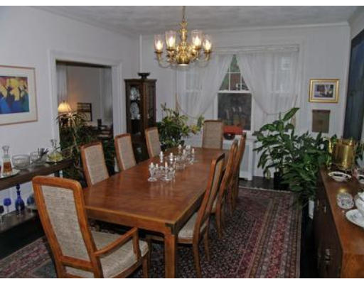 132 Sewall Avenue, Unit B Brookline, MA 02446 - Photo 5 of 18 a view of a dining room with furniture and chandelier