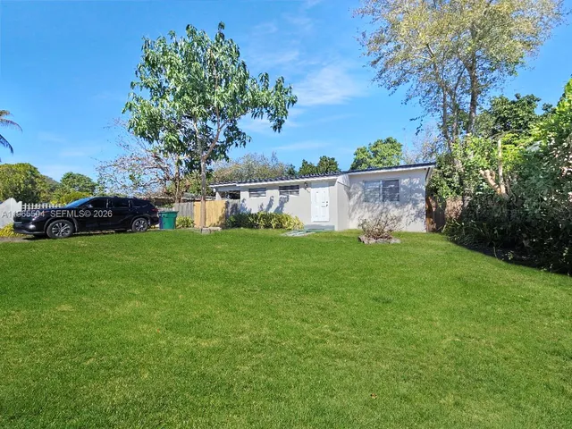 $2,900 | 315 Northeast 165th Street, Unit 315, Miami, FL 33162