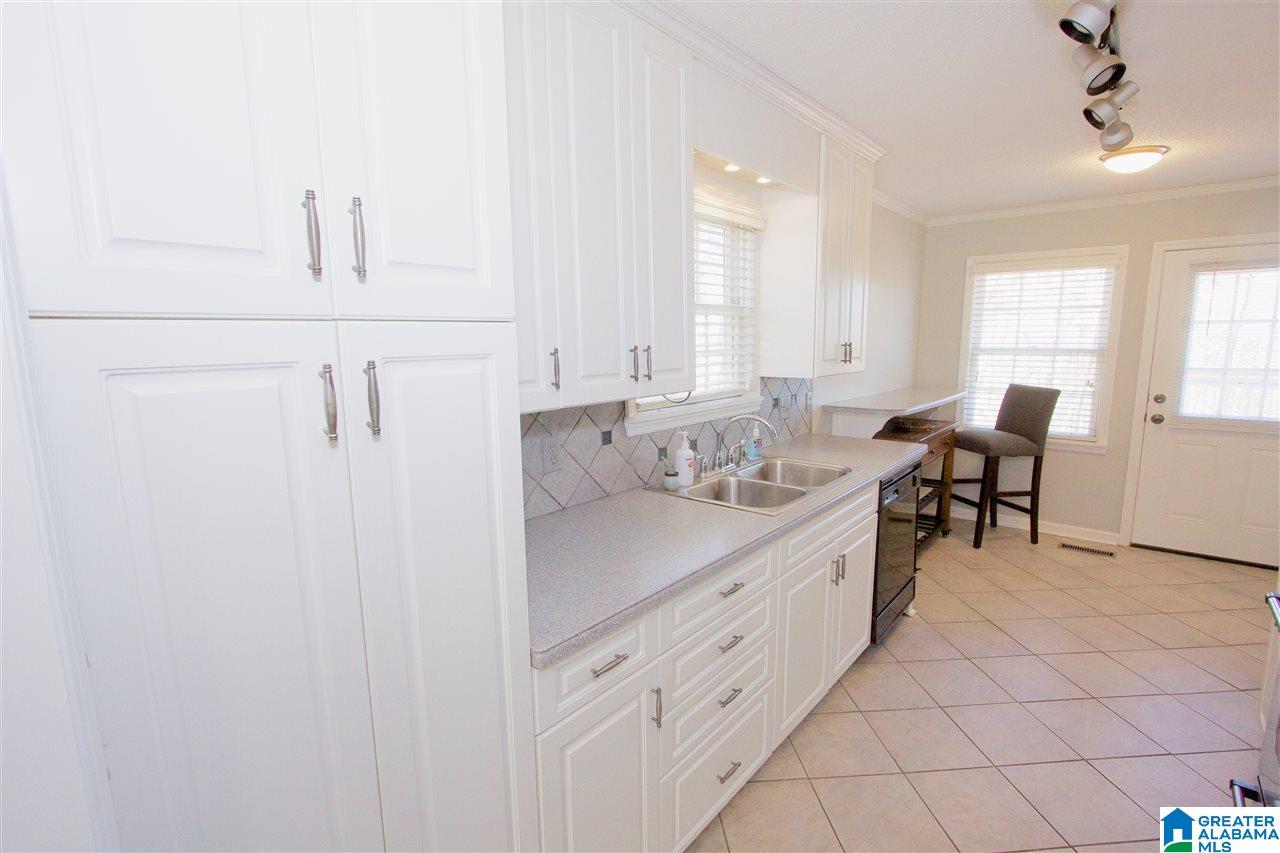 63 Shades Crest Road Birmingham, AL 35226 - Photo 6 of 26