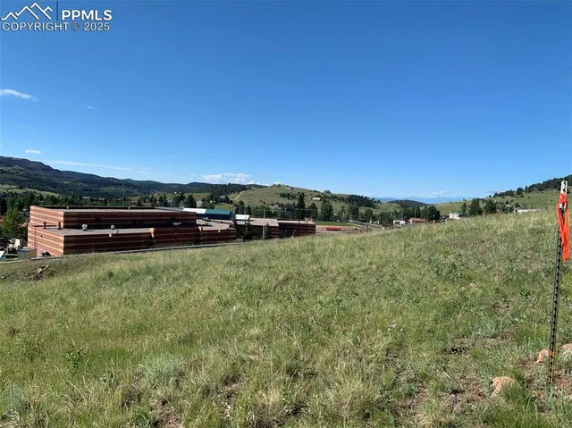 a view of outdoor space with mountain view