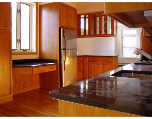 11 Warwick Road, Unit 3 Brookline, MA 02445 - Photo 2 of 11 Gallery Image 2