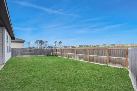 $320,000 | 42546 Summer Crst Road, Magnolia, TX 77354