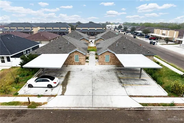 $900 | 826 South Missouri Street, Unit A, Alton, TX 78573