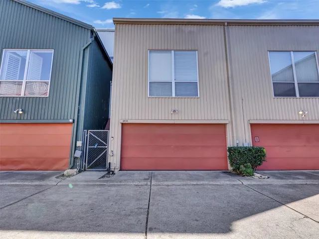 $293,990 | 6935 Yellowstone Way Drive, Houston, TX 77054