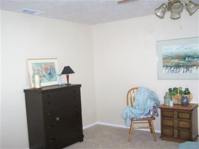 46300 Vista Del Rio Drive Oakhurst, CA 93644 - Photo 16 of 19 Master bedroom