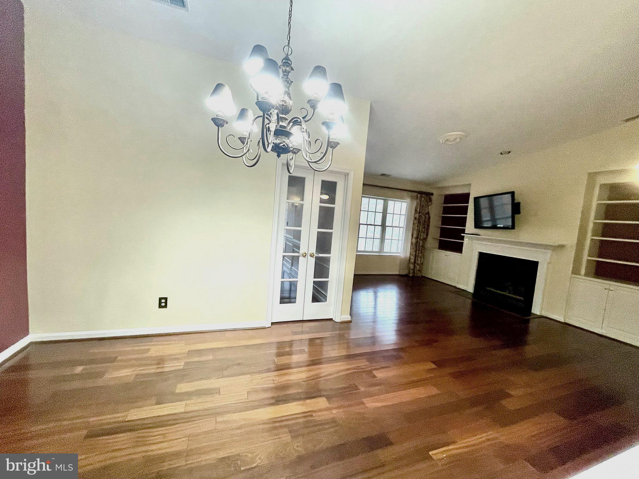 12300 Rosslare Ridge Road, Unit 508 Lutherville-Timonium, MD 21093 - Photo 14 of 63 Dining Room looking into the Living Room