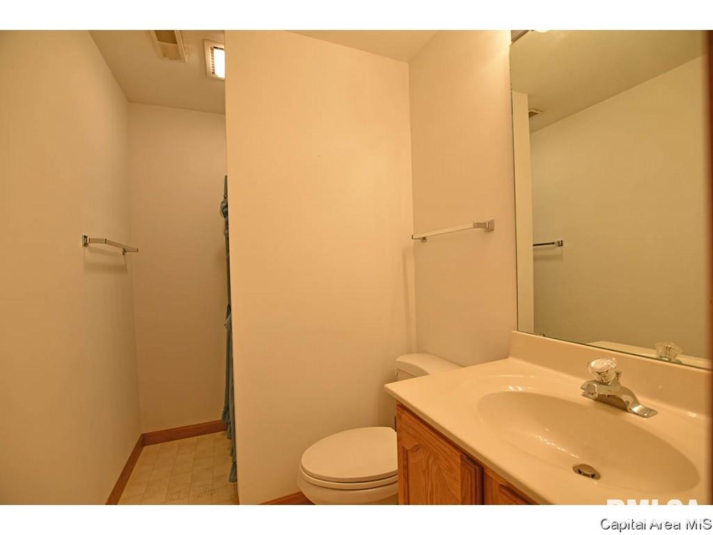 4471 Foxbury Lane Springfield, IL 62711 - Photo 23 of 36 Gallery Image 23