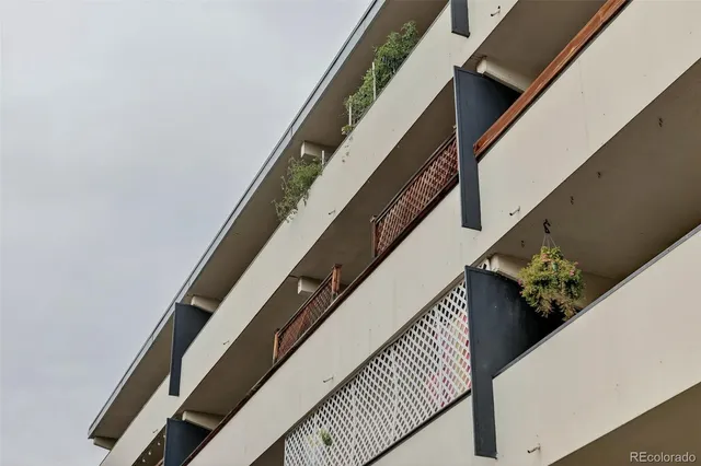 $2,300 | 1267 North Lafayette Street, Unit 404, Denver, CO 80218