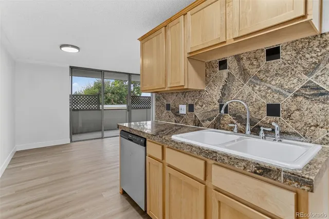$2,300 | 1267 North Lafayette Street, Unit 404, Denver, CO 80218