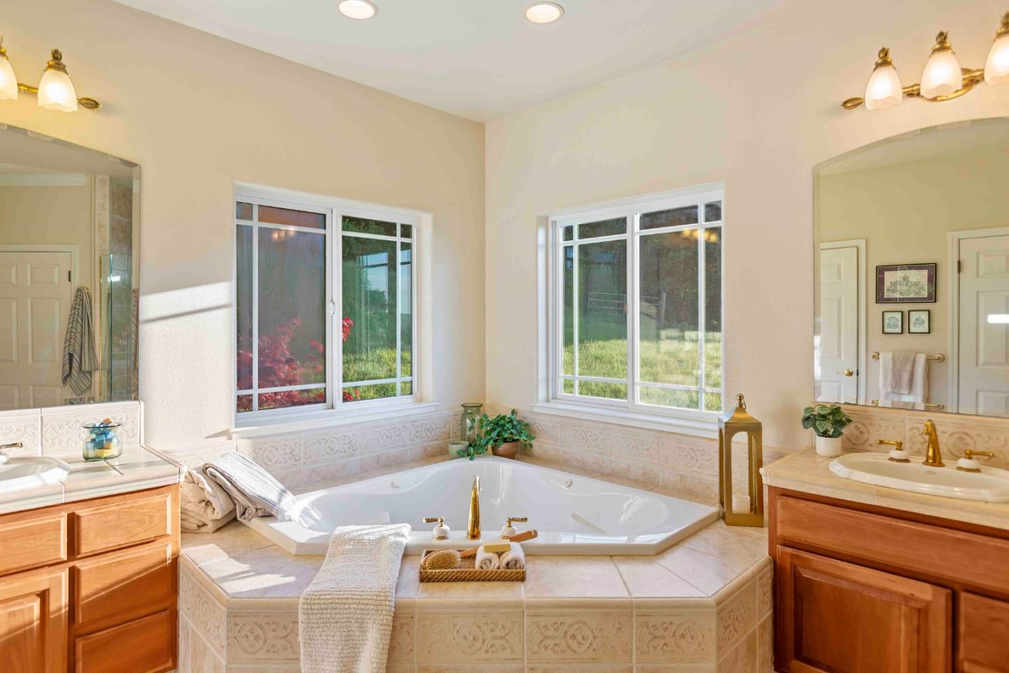 1860 Salinas Road San Juan Bautista, CA 95045 - Photo 21 of 47