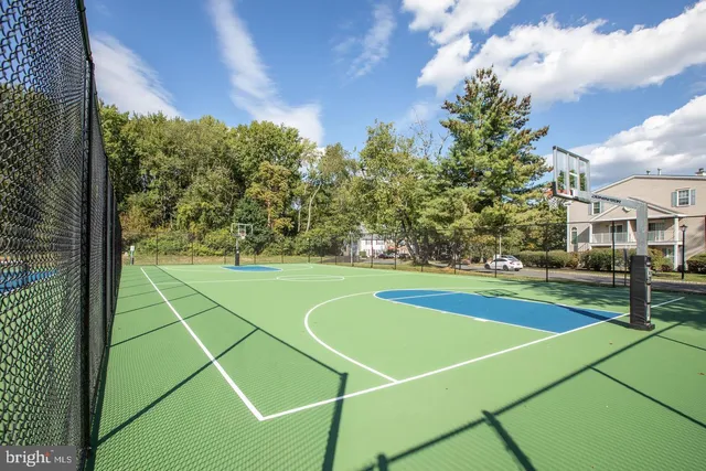 a view of a tennis court