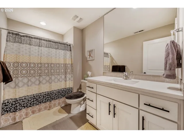 $655,000 | 12056 Southeast Punch Bowl Fls Court, Happy Valley, OR 97086