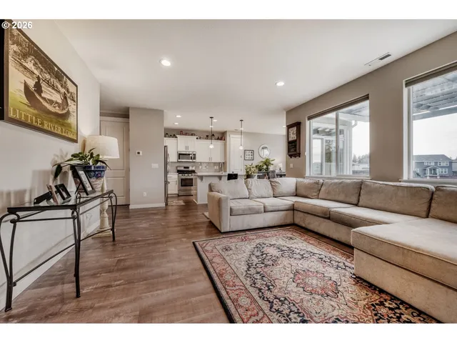 $655,000 | 12056 Southeast Punch Bowl Fls Court, Happy Valley, OR 97086