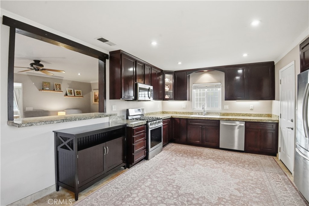 620 Vaughan Street Norco, CA 92860 - Photo 2 of 30