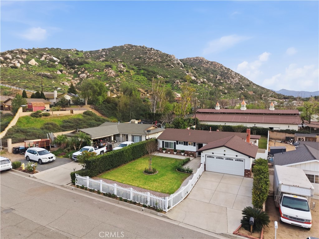 620 Vaughan Street Norco, CA 92860 - Photo 3 of 30