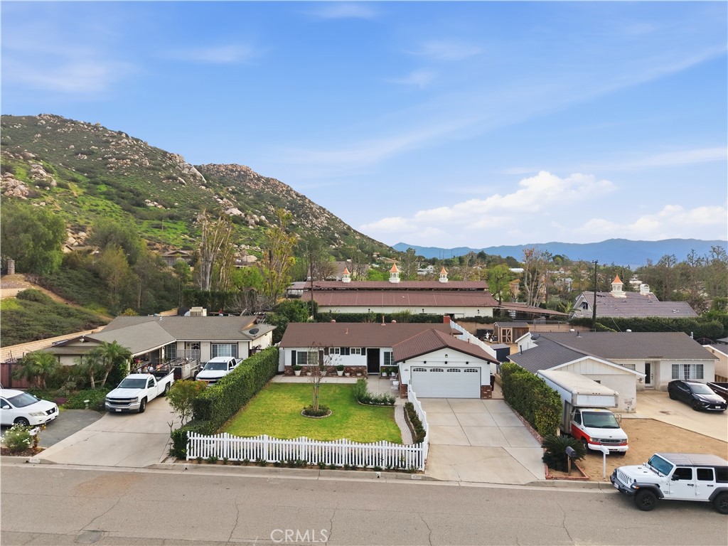 620 Vaughan Street Norco, CA 92860 - Photo 4 of 30