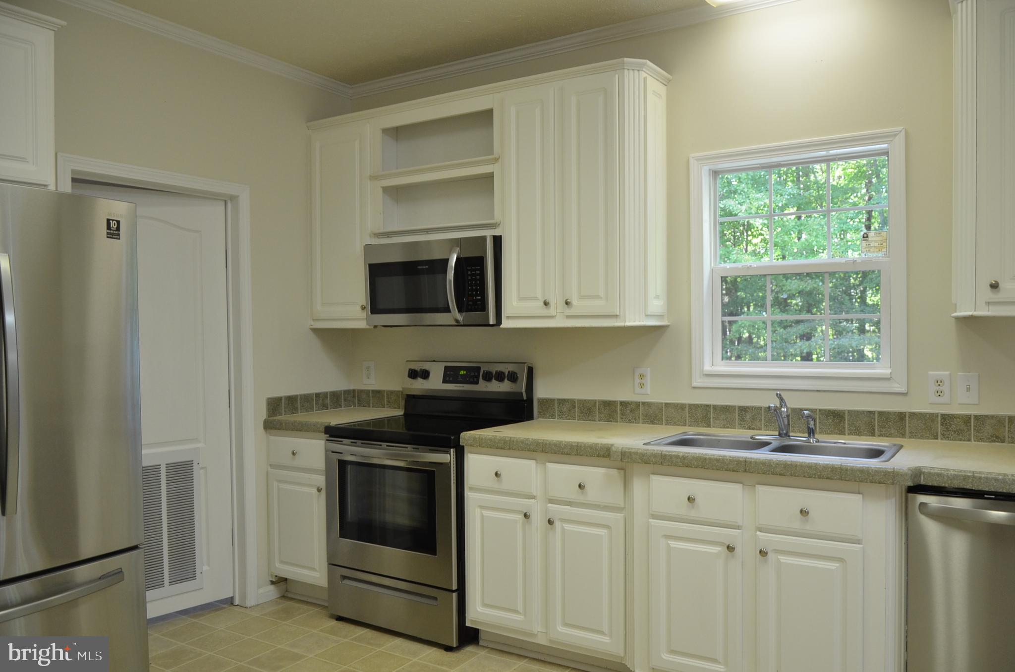 213 Azalea Road Colonial Beach, VA 22443 - Photo 7 of 21 Gallery Image 7