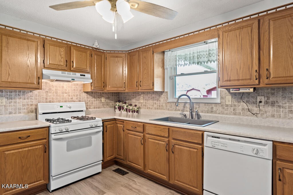 208 South Cunningham Road Seymour, TN 37865 - Photo 6 of 20 Gallery Image 6