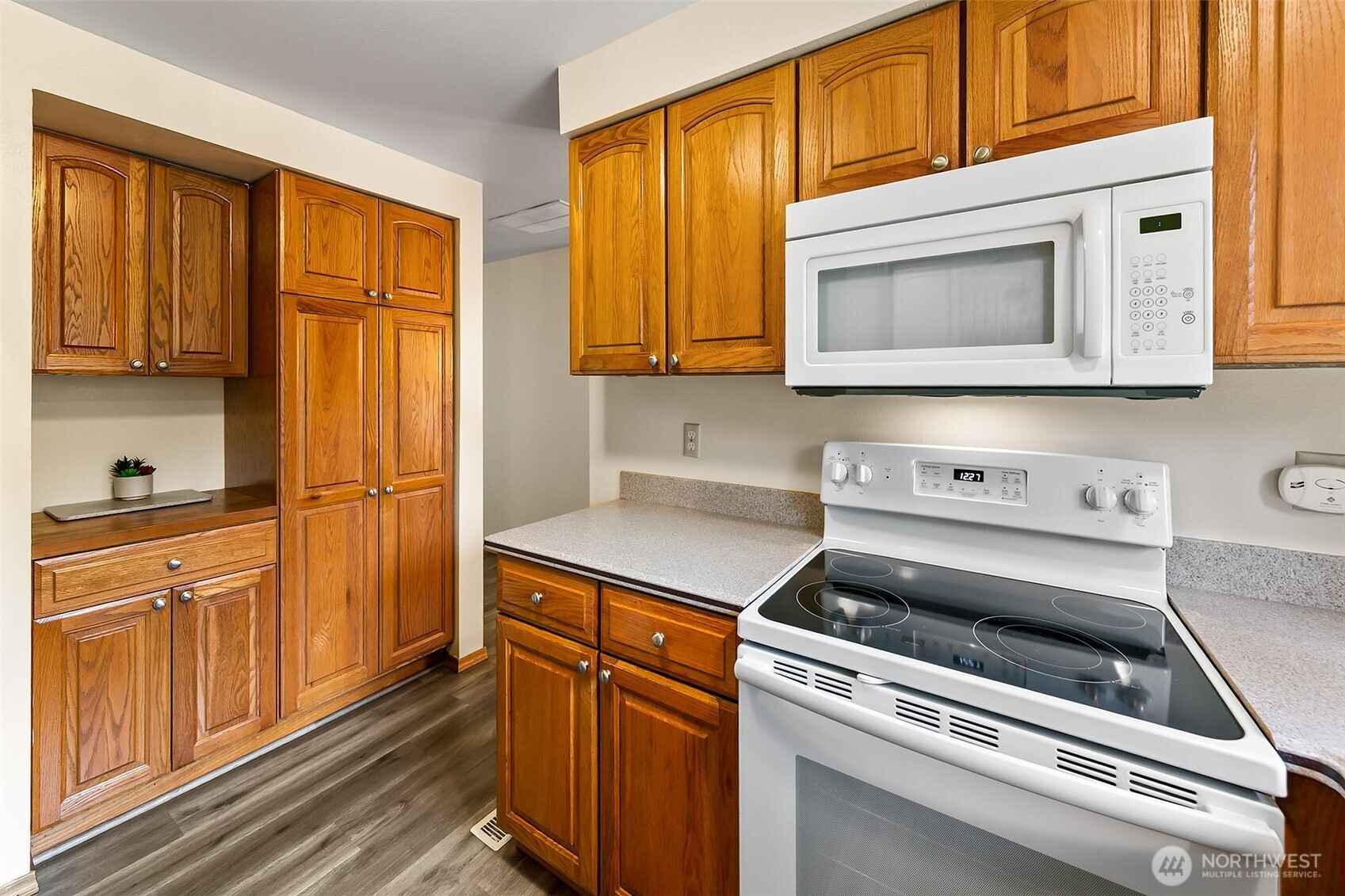 13822 Southeast 163rd Street Renton, WA 98058 - Photo 12 of 29