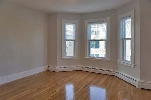 $4,600 | 2 Ivaloo Street, Unit 6B, Somerville, MA 02143
