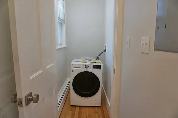 $4,600 | 2 Ivaloo Street, Unit 6B, Somerville, MA 02143