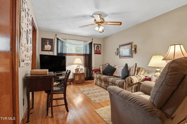 $475,000 | 4299 Fairview Road, Duffield, VA 24244