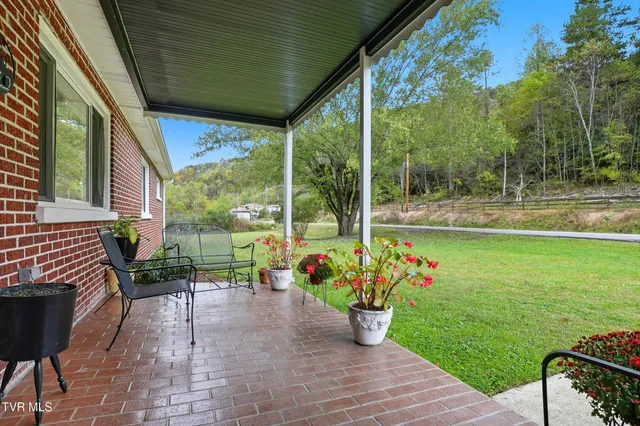 $475,000 | 4299 Fairview Road, Duffield, VA 24244