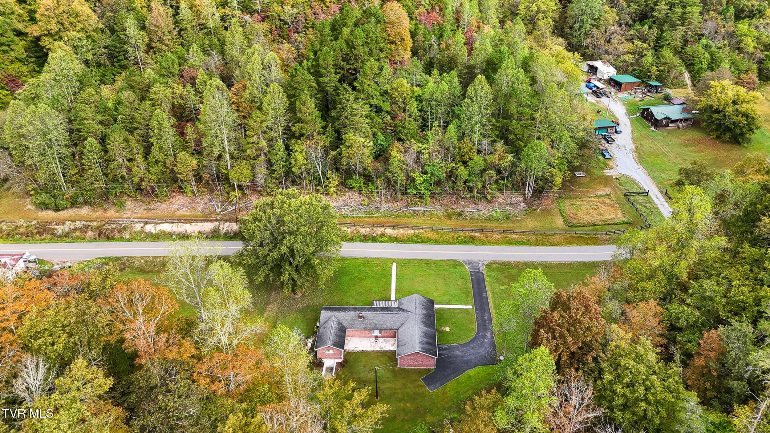 4299 Fairview Road Duffield, VA 24244 - Photo 44 of 45 55_dji_20251007101126_0782_d