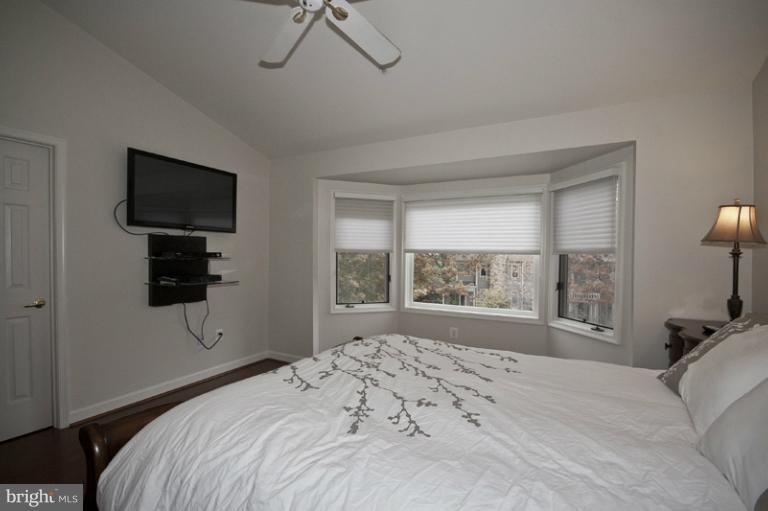 21 Stridesham Court Baltimore, MD 21209 - Photo 14 of 30 Bedroom (Master)
