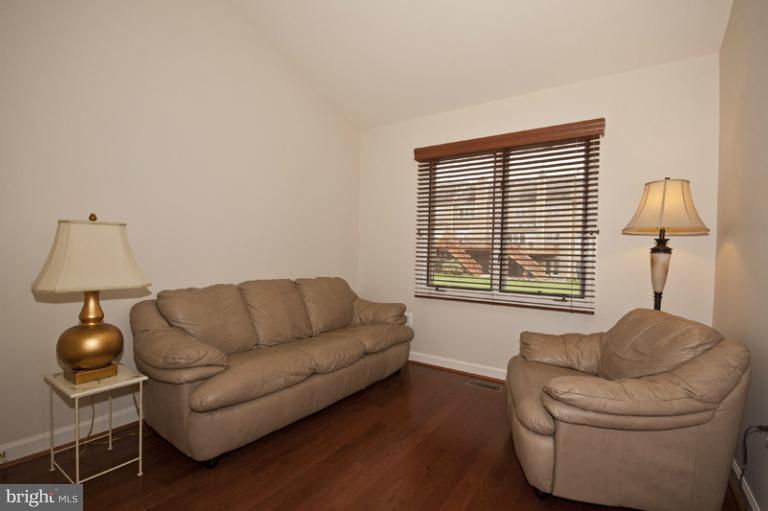 21 Stridesham Court Baltimore, MD 21209 - Photo 27 of 30 Bedroom