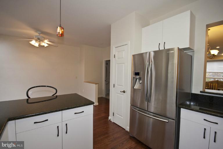 21 Stridesham Court Baltimore, MD 21209 - Photo 8 of 30 Kitchen