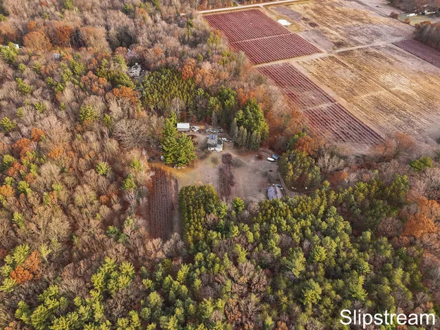 $225,000 | 18651 West Spring Lake Road, Spring Lake, MI 49456