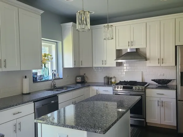 $3,300 | 328 Kain Street, Ottawa, IL 61350