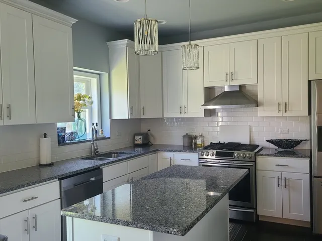 $3,600 | 328 Kain Street, Ottawa, IL 61350