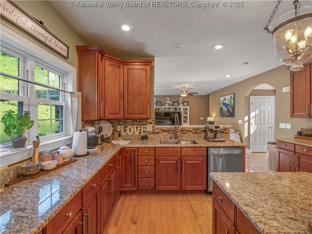 248 Killarney Road Winfield, WV 25213 - Photo 6 of 43 Gallery Image 6