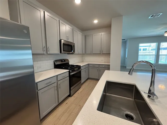 $3,050 | 109 Corn Lane, Hutto, TX 78634