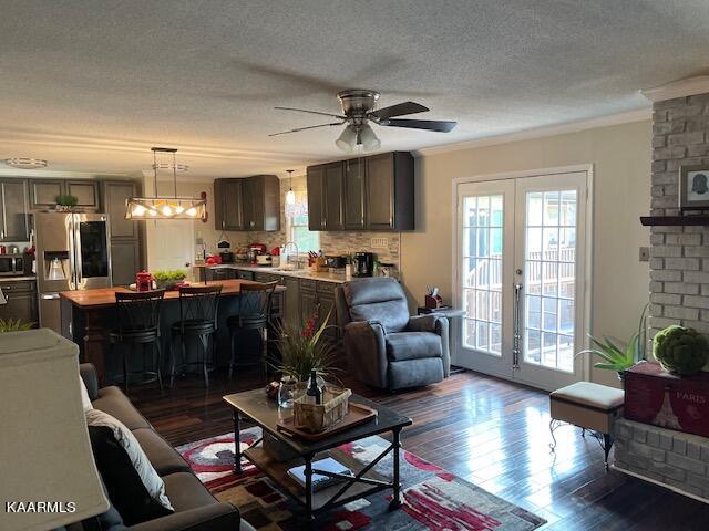 102 West Melbourne Road Oak Ridge, TN 37830 - Photo 16 of 58 Living Room 3