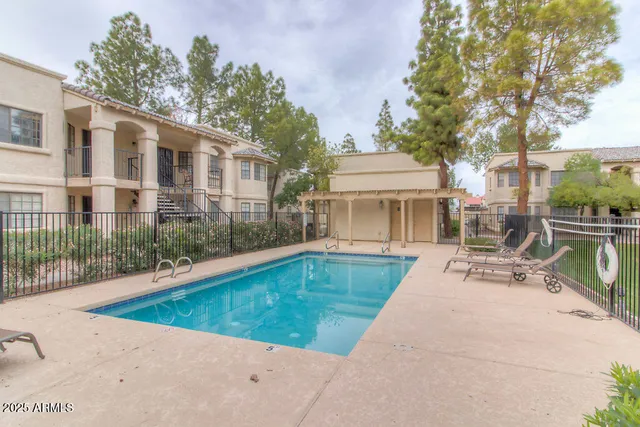 $200,000 | 925 South Longmore, Unit 201, Mesa, AZ 85202