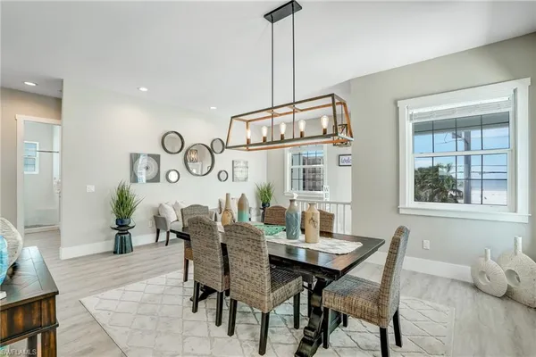 $3,925,000 | 661 Estero Boulevard, Fort Myers Beach, FL 33931
