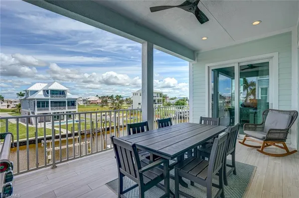 $3,925,000 | 661 Estero Boulevard, Fort Myers Beach, FL 33931