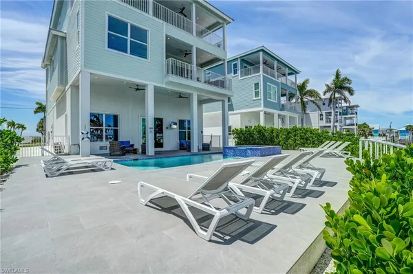 $3,925,000 | 661 Estero Boulevard, Fort Myers Beach, FL 33931