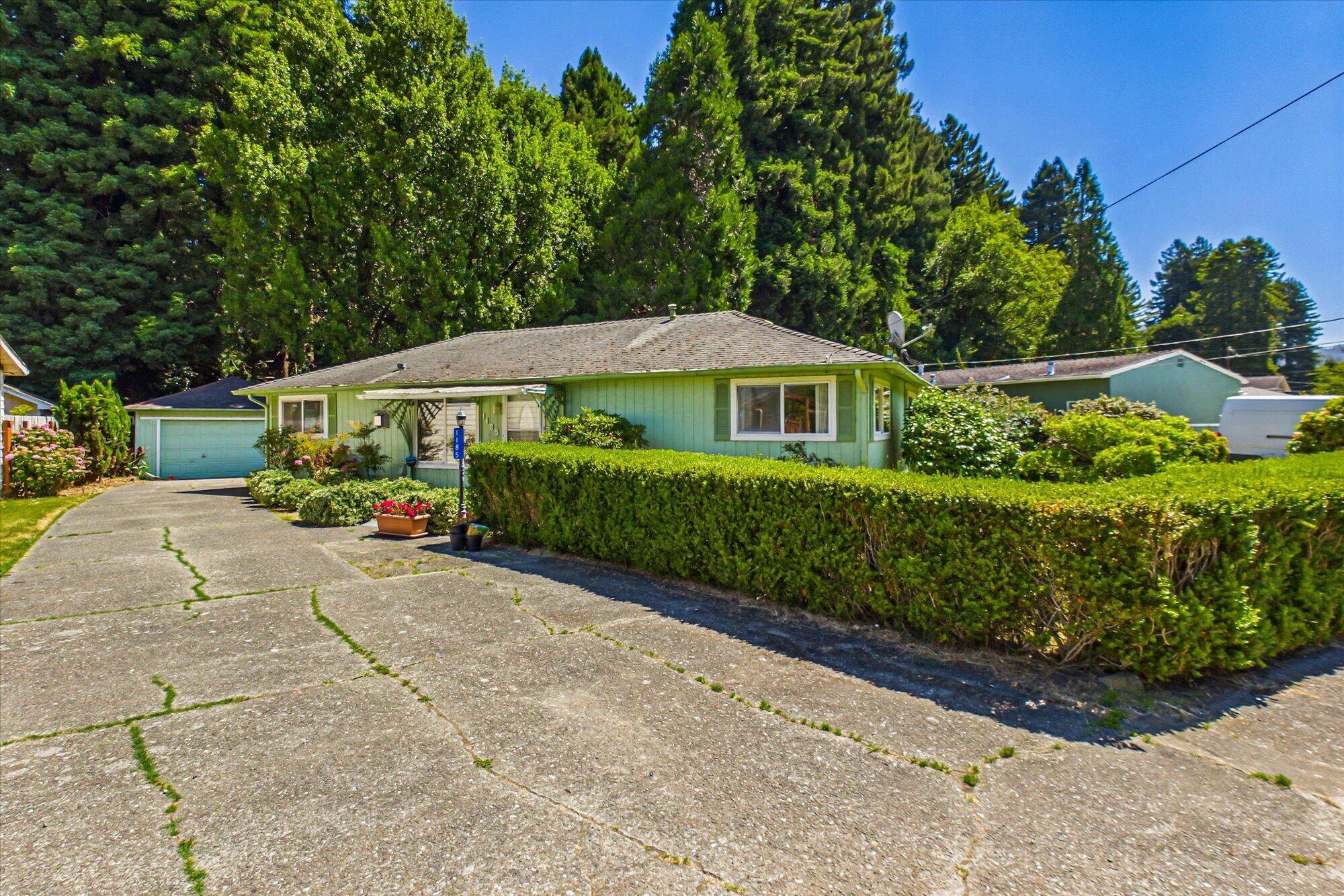 1185 Eeloa Avenue Rio Dell, CA 95562 - Photo 2 of 49