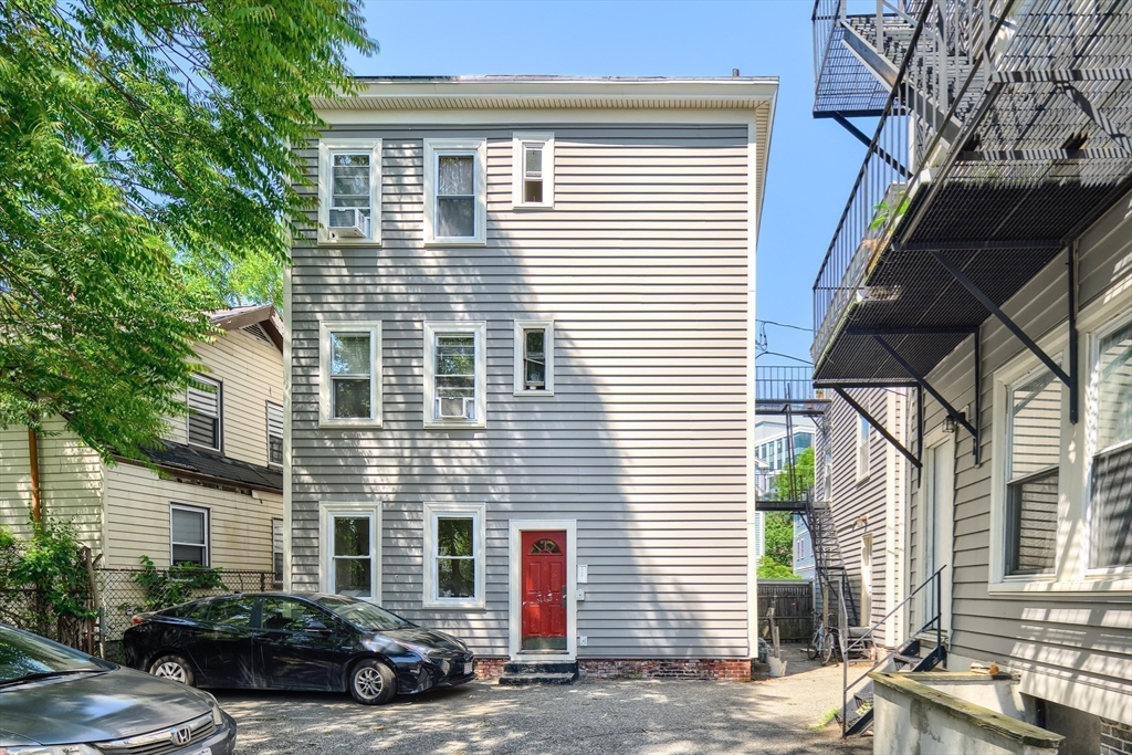 313 Elm Street, Unit 1 Cambridge, MA 02139 - Photo 11 of 13
