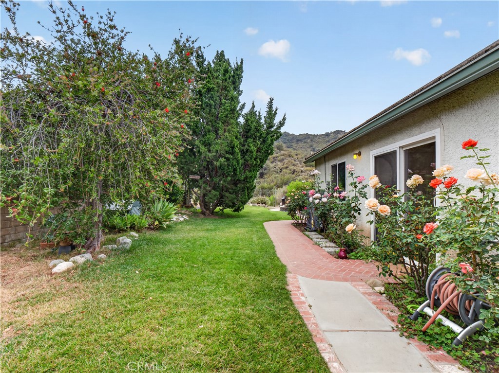 31202 Quail Valley Road Castaic, CA 91384 - Photo 21 of 25