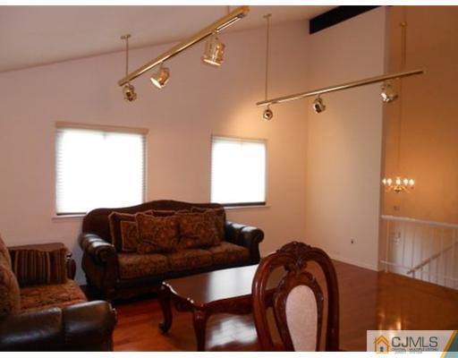 9 Marvin Road Monmouth Junction, NJ 08852 - Photo 2 of 23 Gallery Image 2